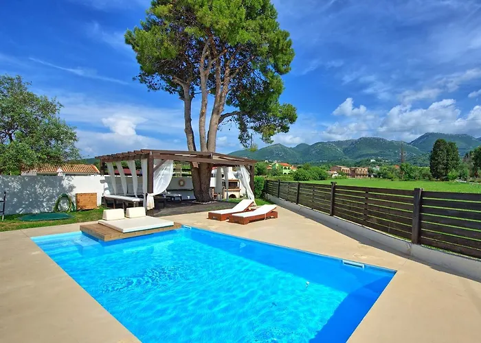 Christina By Posarellivillas Villa