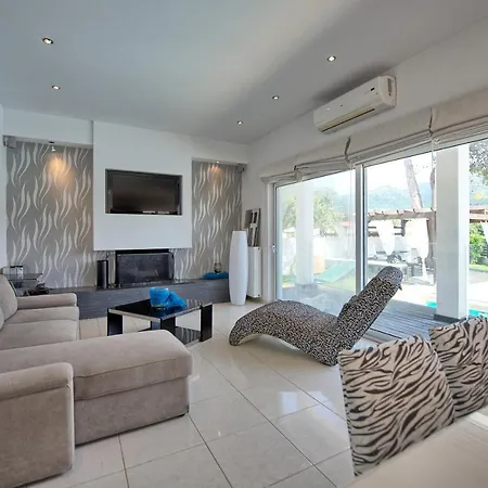 Christina By Posarellivillas וילה *